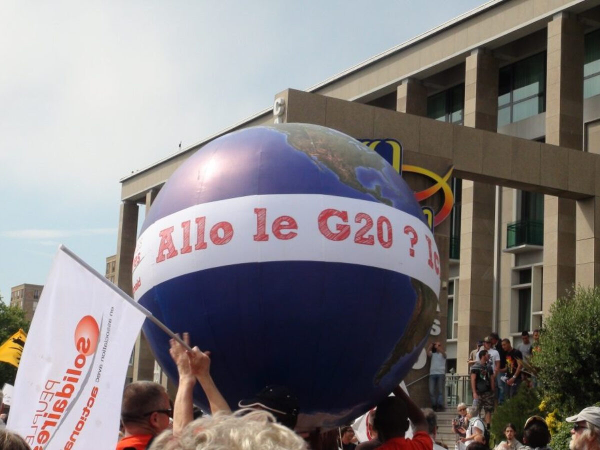 Ballon sur trépied publicitaire: La plv gonflable pour votre publicité